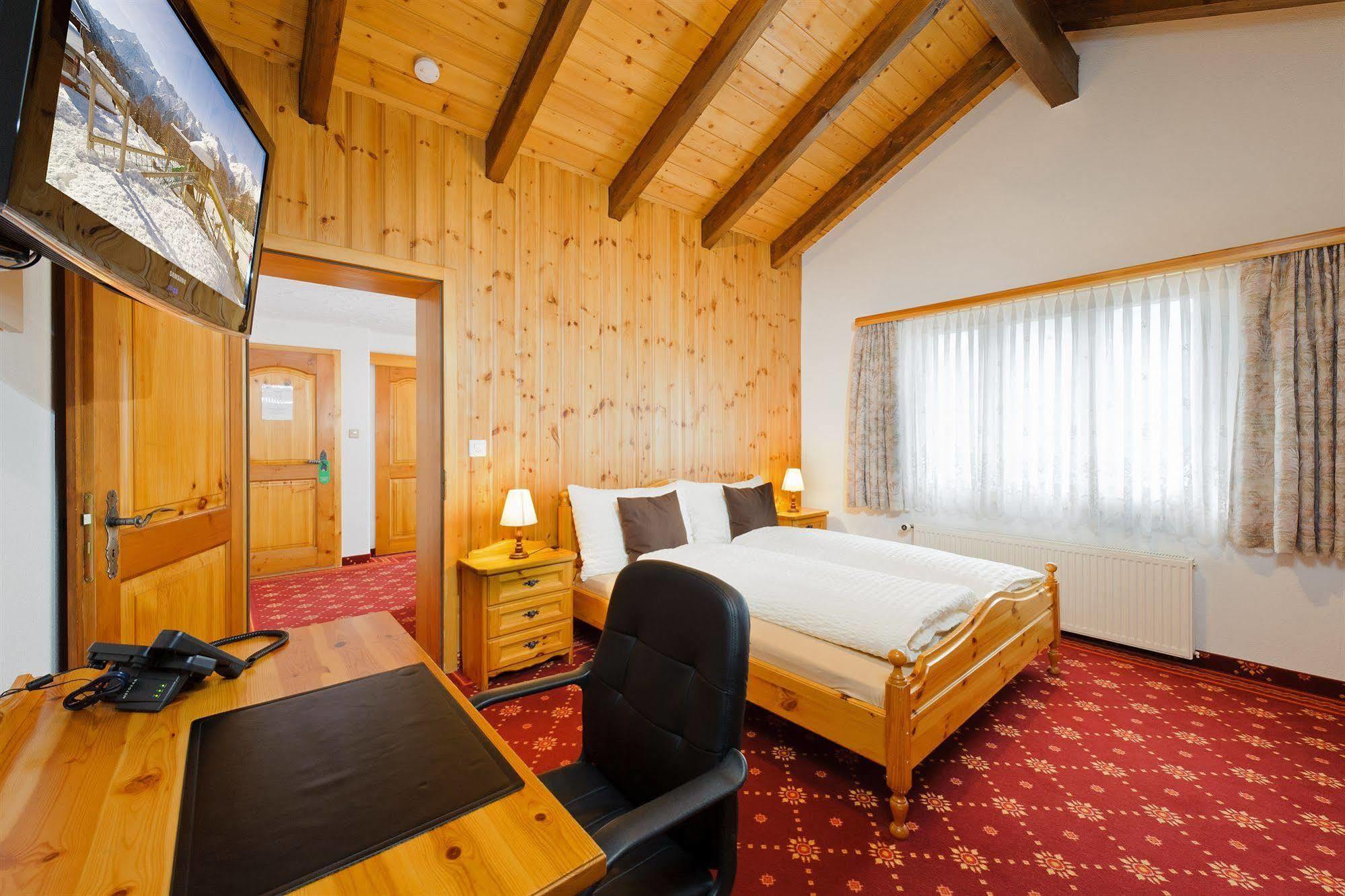 Hotel Alpina Grachen